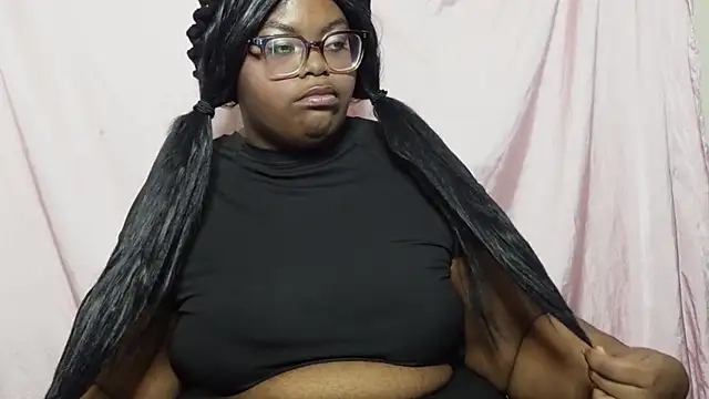Snapshot of TheChubbySiren chatting on May 14, 2026, 2:25 pm TheChubbySiren online show from May 14, 2026, 2:25 pm