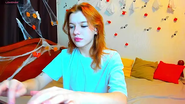 MeganNewCat online show from November 14, 2025, 9:24 am