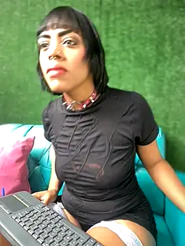 Snapshot of NovaFoxx chatting on October 24, 2025, 2:49 pm NovaFoxx online show from October 24, 2025, 2:49 pm