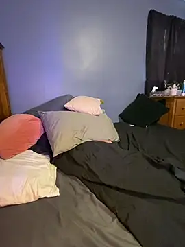 queenkelly1234 online show from March 18, 2026, 6:42 pm