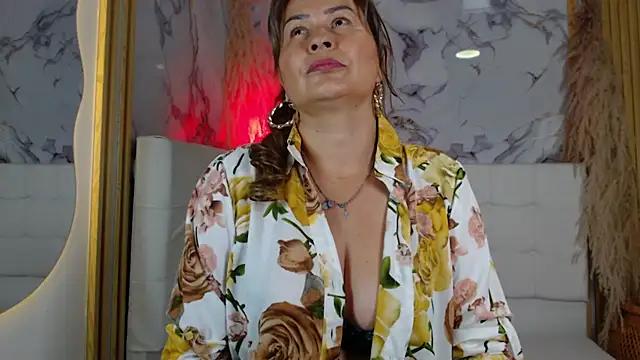  Pamelamilf online show from November 27, 2025, 6:19 pm