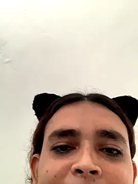 La-Gatiita-trans online show from October 22, 2025, 1:21 pm