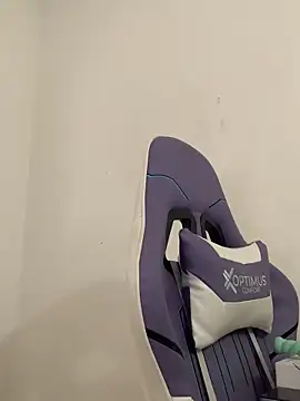 La-Gatiita-trans online show from April 8, 2026, 3:13 pm