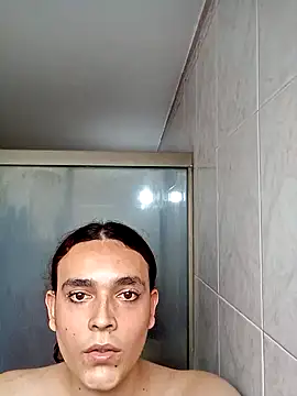 La-Gatiita-trans online show from October 13, 2025, 7:15 pm