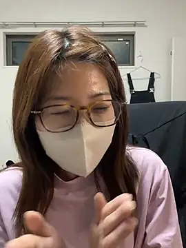 Snapshot of ichika_2_ chatting on June 27, 2026, 12:11 pm ichika 2 online show from June 27, 2026, 12:11 pm