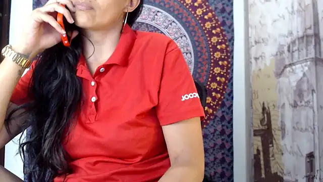 Lucyy Naugthy online show from February 17, 2026, 1:36 am