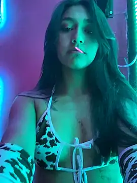 Nahomy cute1 online show from October 31, 2025, 11:44 pm