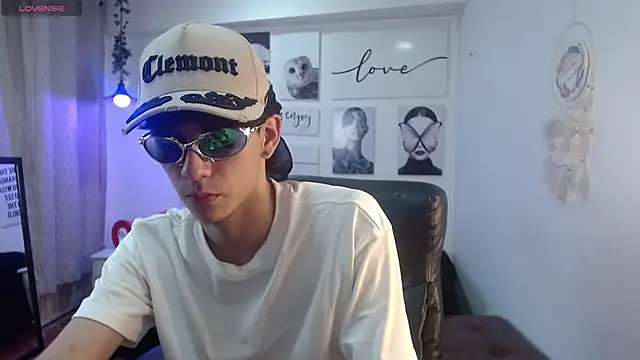 AmethystShadow17 online show from February 6, 2026, 7:43 pm