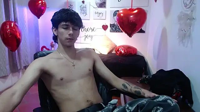 AmethystShadow17 online show from February 16, 2026, 8:18 pm