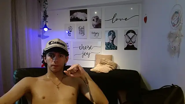 AmethystShadow17 online show from February 27, 2026, 7:46 pm