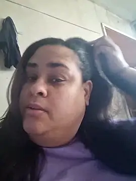 BigBusty VoluptuousMilfX online show from November 25, 2025, 12:05 pm