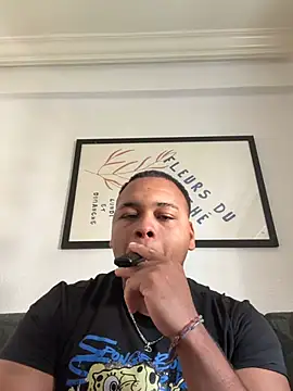 Snapshot of Elsoldado1 chatting on July 25, 2026, 11:49 am Elsoldado1 online show from July 25, 2026, 11:49 am