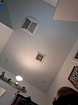 whateveruwanthowever online show from November 26, 2025, 5:57 pm