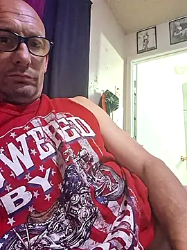 whateveruwanthowever online show from November 17, 2025, 1:20 am