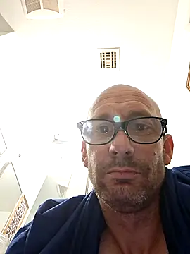 whateveruwanthowever online show from November 24, 2025, 12:32 am