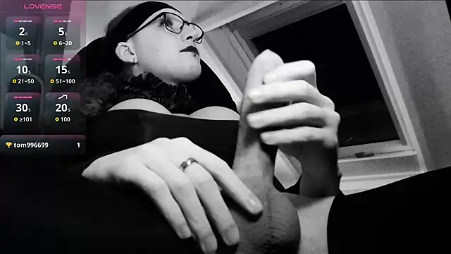 that selfsuck girl online show from November 22, 2025, 1:48 am