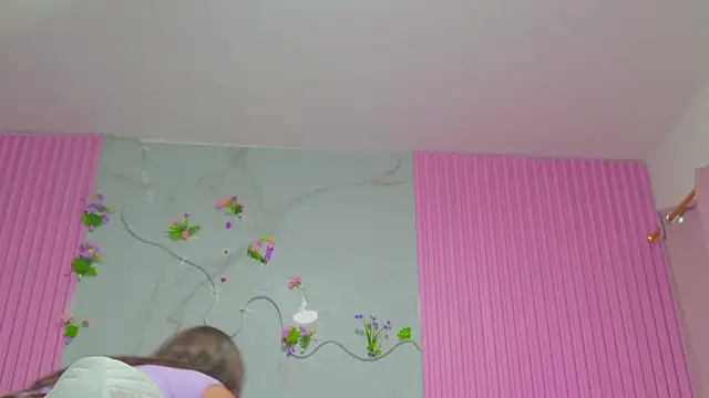 dafne17  online show from March 27, 2026, 12:30 am