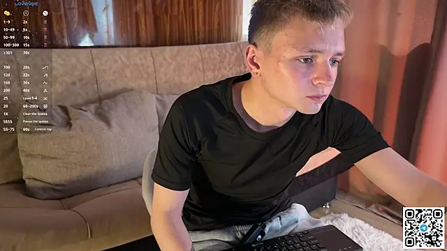 Snapshot of Logan_mett chatting on June 8, 2026, 12:27 pm Logan mett online show from June 8, 2026, 12:27 pm