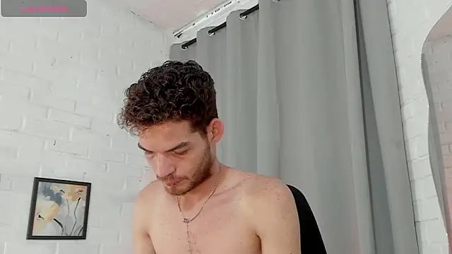 MATEO HUNTER online show from January 13, 2026, 6:01 pm