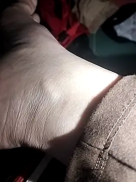 Amanda- ena- online show from November 27, 2025, 7:09 am