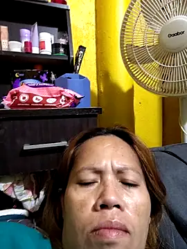 CockBiter83 online show from December 5, 2025, 8:28 pm