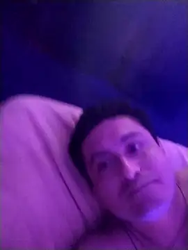 Snapshot of checheludo23 chatting on November 4, 2025, 10:30 am checheludo23 online show from November 4, 2025, 10:30 am