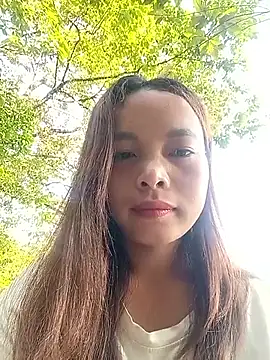 Nguyet2k4 online show from May 15, 2026, 11:58 pm