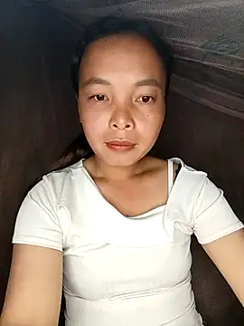 Nguyet2k4 online show from October 14, 2025, 6:03 am