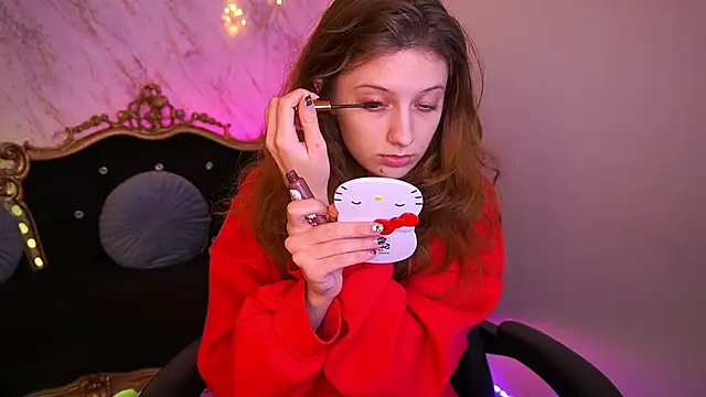 CuteeFoxy online show from January 11, 2026, 2:24 pm