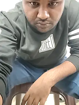 Akki19989 online show from November 10, 2025, 8:14 pm