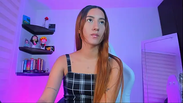 kittyrush  online show from November 19, 2025, 4:34 am