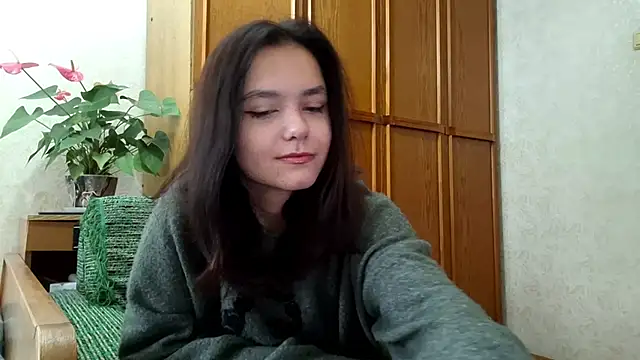 AudieMleczynski online show from November 11, 2025, 12:11 pm