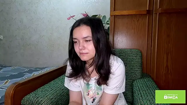 AudieMleczynski online show from November 28, 2025, 5:07 am