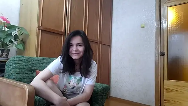 AudieMleczynski online show from November 3, 2025, 7:24 am