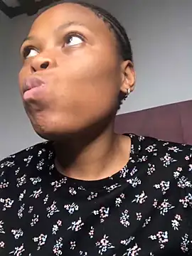 Bubbles156 online show from January 16, 2026, 10:52 am