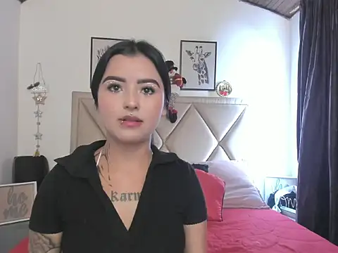 Nebula Lux online show from December 4, 2025, 7:35 pm