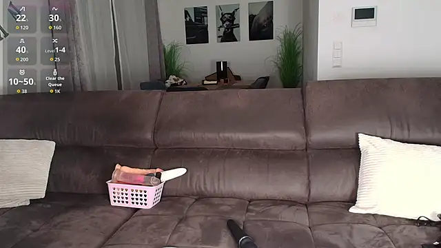 julialauren online show from January 16, 2026, 7:18 pm