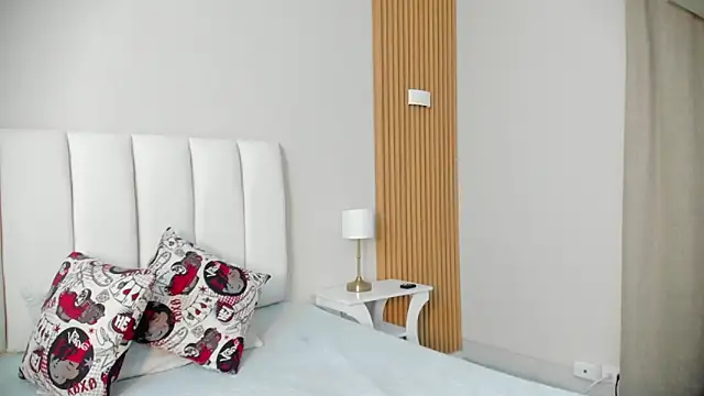 Snapshot of FireGuy_99 chatting on October 22, 2025, 1:32 pm FireGuy 99 online show from October 22, 2025, 1:32 pm