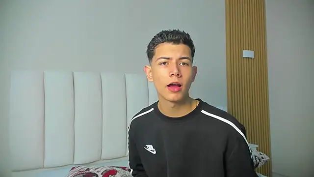 Snapshot of FireGuy_99 chatting on October 27, 2025, 1:12 pm FireGuy 99 online show from October 27, 2025, 1:12 pm