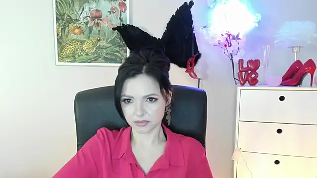 Mollybloom40 online show from February 19, 2026, 2:36 pm