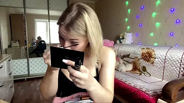 HoppedArea online show from November 10, 2025, 9:03 am