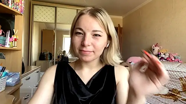 HoppedArea online show from October 15, 2025, 8:00 am