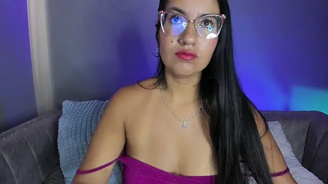 charlhot  online show from October 21, 2025, 12:48 pm