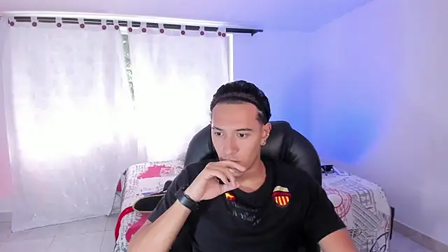 Hayden Boy  online show from October 21, 2025, 1:10 pm