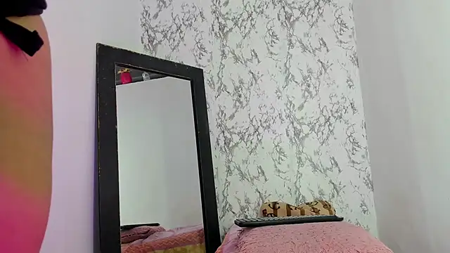 Snapshot of kataleyaAlenan chatting on November 27, 2025, 1:55 pm kataleyaAlenan online show from November 27, 2025, 1:55 pm