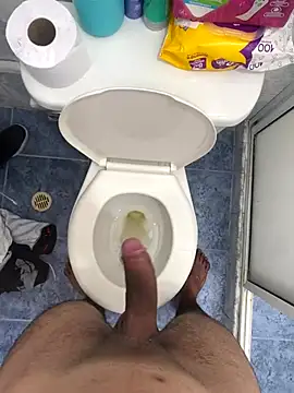 Snapshot of Muchachito18 chatting on November 2, 2025, 7:30 pm Muchachito18 online show from November 2, 2025, 7:30 pm