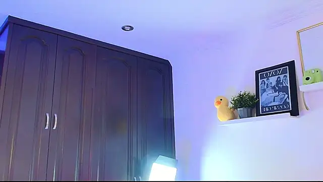  TiniWild online show from November 24, 2025, 1:00 pm