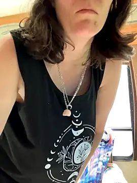 JT83FL online show from October 23, 2025, 6:28 pm