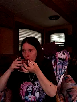 JT83FL online show from October 26, 2025, 10:32 pm