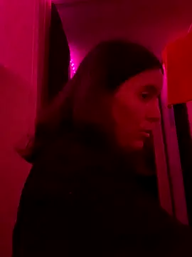 JT83FL online show from October 25, 2025, 5:28 am